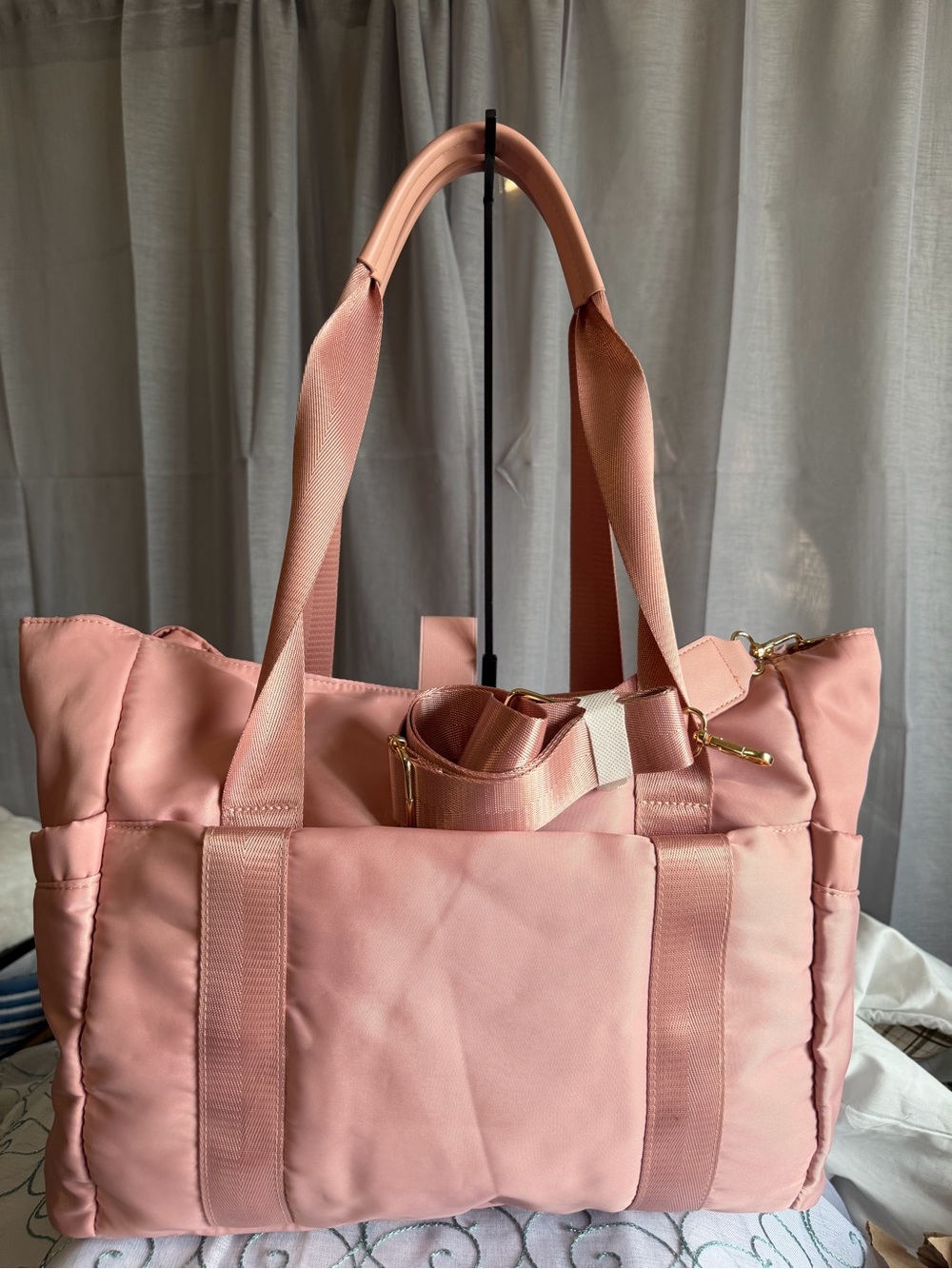 Davvshok travel tote/gym bag
